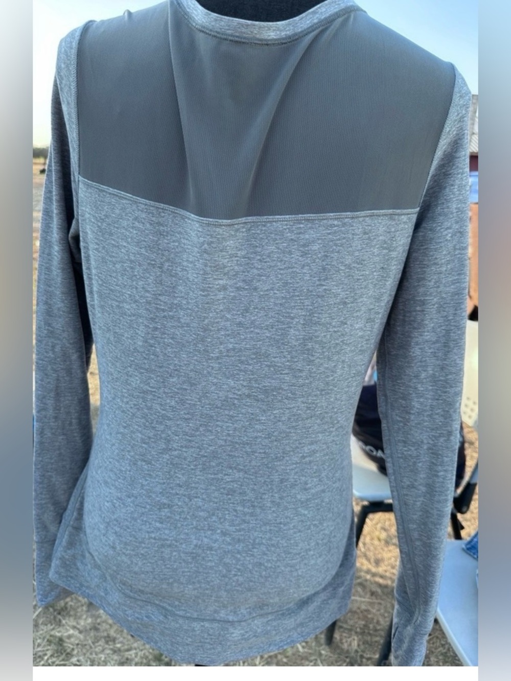 Lululemon Athletica Women’s Gray V-Neck Women's Top - Picture 3 of 5